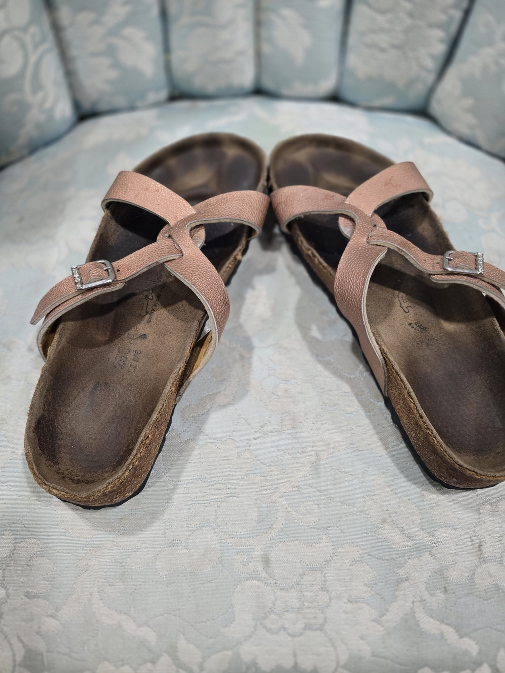 Birkenstock Women’s Dusty Pink Rose Gold Crisscross Cork Sandals Worn In Sz 8